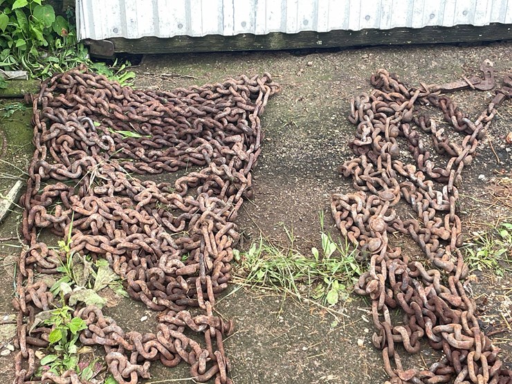 #7484-•-(2)-tire-chains-image-4