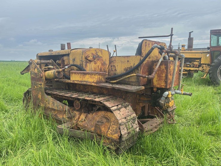caterpillar-r5-crawler-and-blade-image-4
