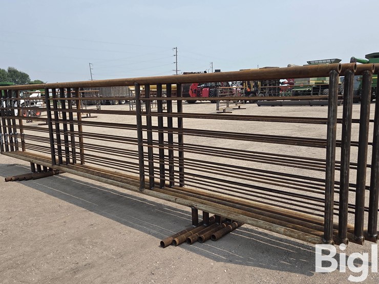 24'-free-standing-panels-(bid-per-unit)-image-1