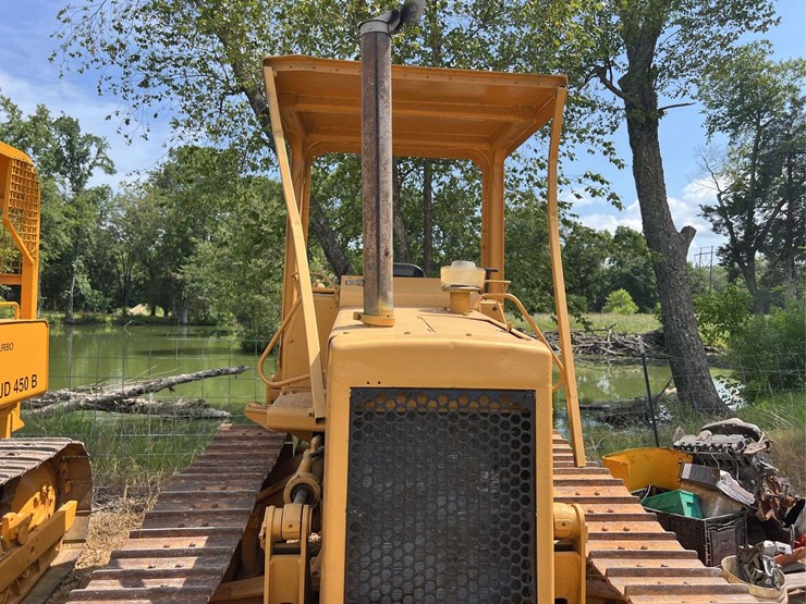 caterpillar-d3b-image-10