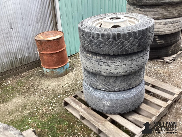 245/75r17-tires-&-rims-image-5