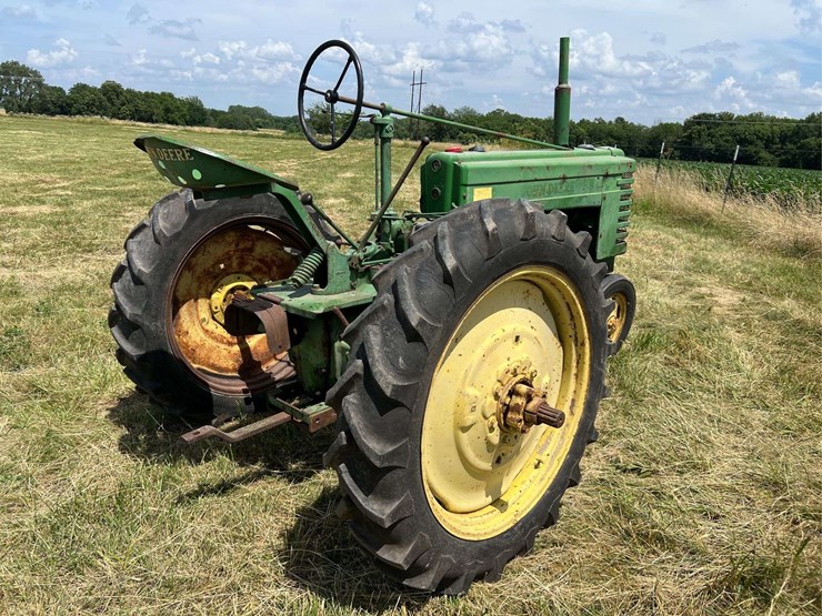 1942-john-deere-h-image-3