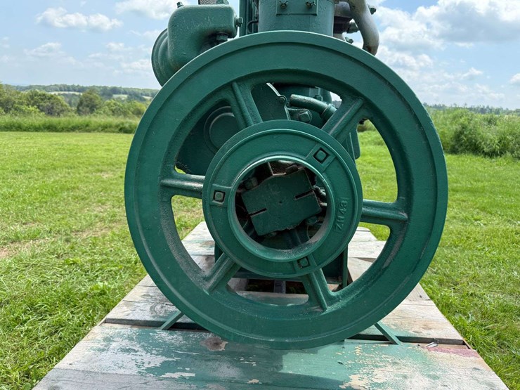 holt-4-cylinder-engine.-image-9