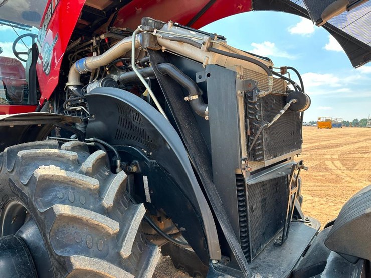 2015-case-ih-magnum-315-image-34