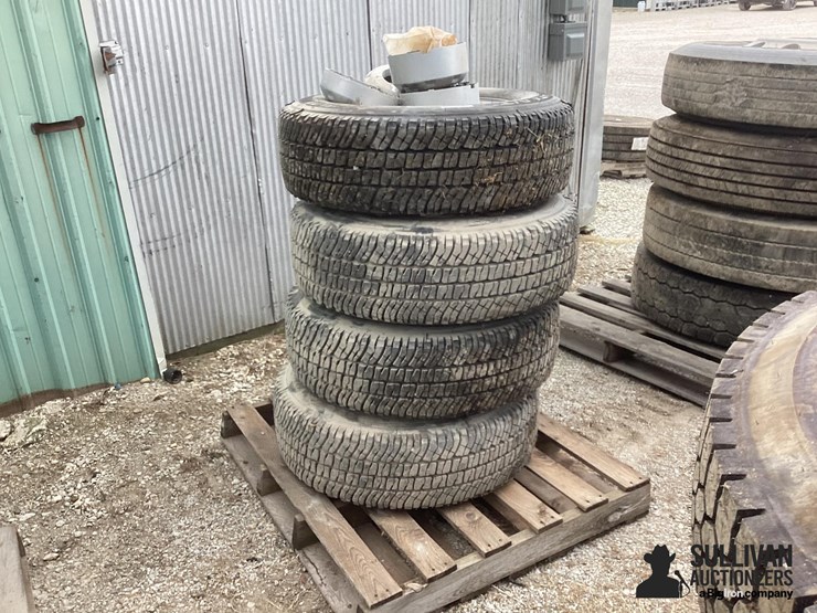 245/75r17-tires-&-rims-image-10