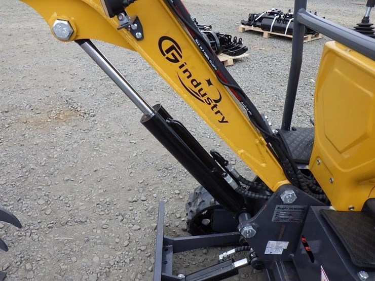 2025-cfg-mx12rx-hydraulic-excavator-image-8