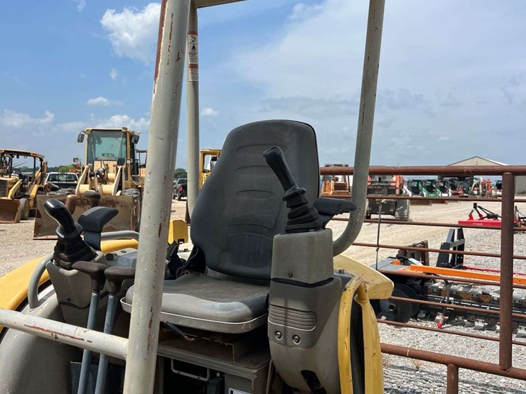 yanmar-vio20-image-12