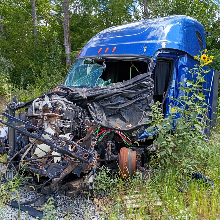 #21571 • 2018 freightliner Cascadia