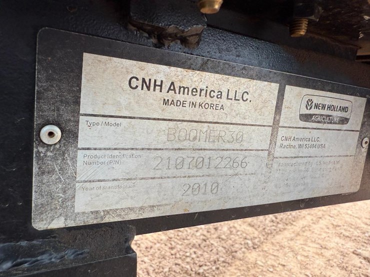 2010-new-holland-boomer-30-image-44