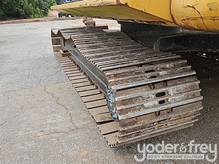 2011-deere-250g-lc-image-13