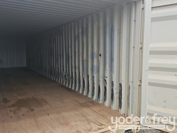 40'-container-single-walk-door,-2-side-doors-image-19