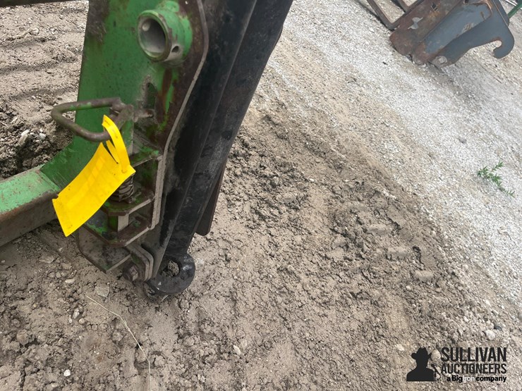 john-deere-3-prong-bale-spear-image-17