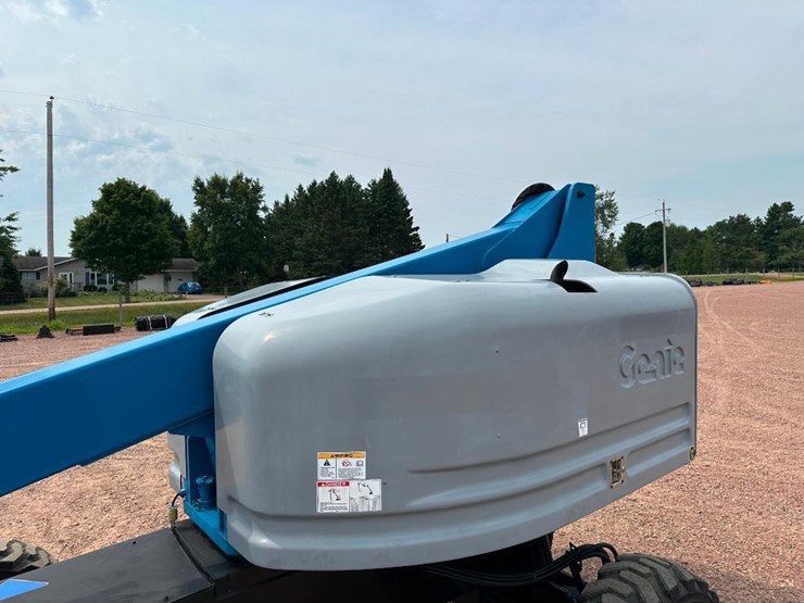 2008-genie-s40-image-26