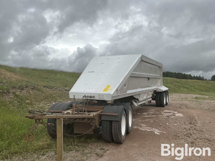 2003-travis-35-ft-image-3