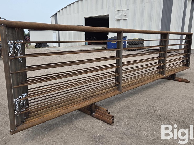 24'-free-standing-panels-(bid-per-unit)-image-5