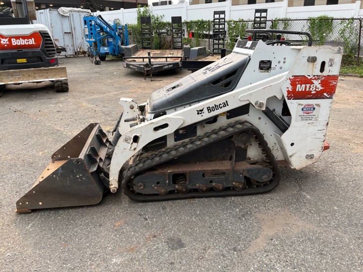 2020-bobcat-mt85-image-3