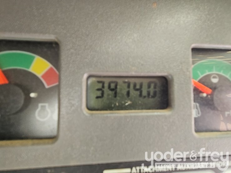2007-bobcat-t300-image-50