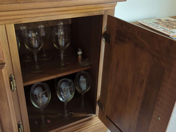 lighted-china-cabinet/hutch---77"-x-52"-x-18"-image-5