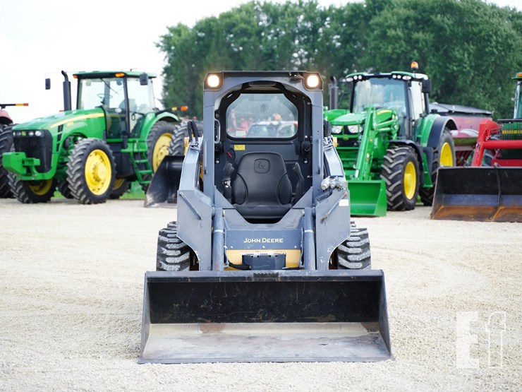 2018-deere-312gr-image-2