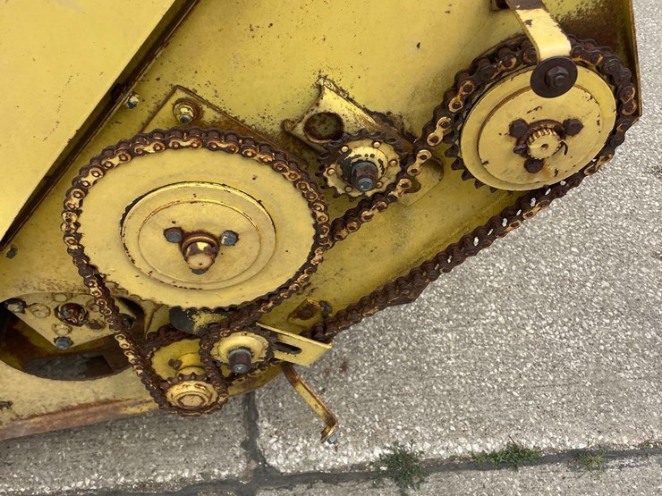 new-holland-890-image-56