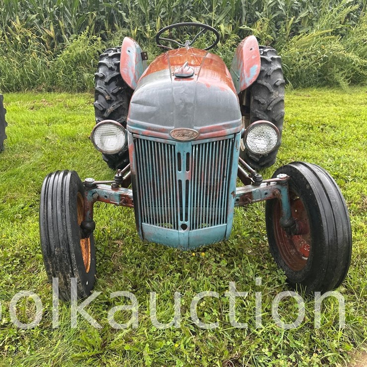 FORD 8N