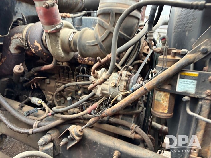 1996-mack-ch613-image-18