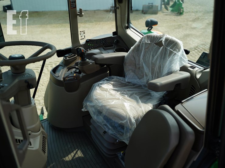 2024-john-deere-6155m-image-37