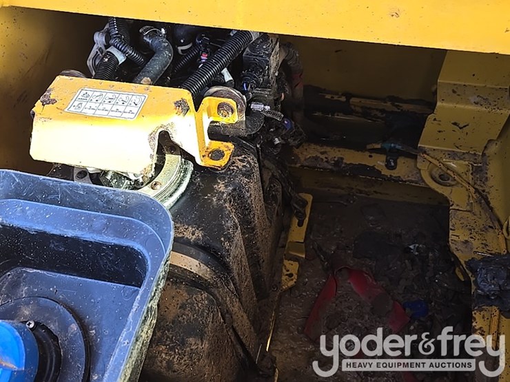 2015-caterpillar-336-f-image-58