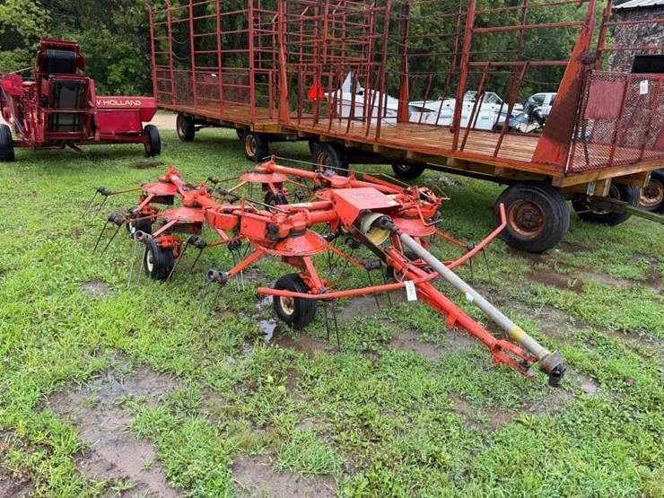 kuhn-digidrive-6-basket-tedder-image-1