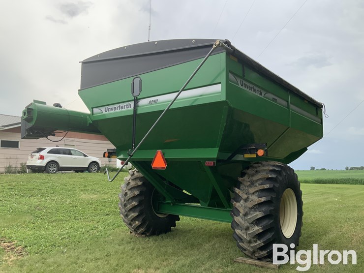 unverferth-gc8250-grain-cart-image-5