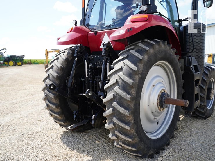 2017-case-ih-magnum-280-image-23