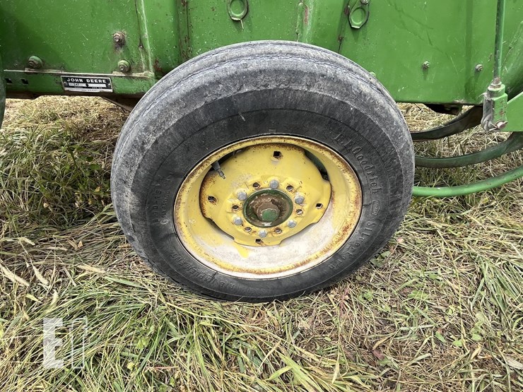 john-deere-24t-image-15