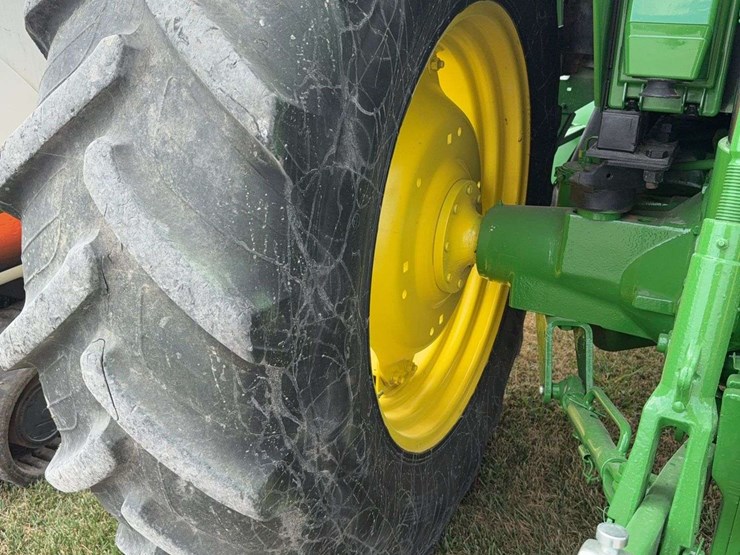 john-deere-6420-tractor,-2wd,-4,241-hours,-2-remotes,-540pto-image-11