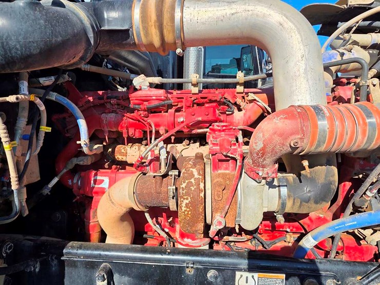 peterbilt-389-image-11