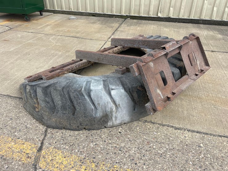 skidloader-8ft-tire-scraper-image-3