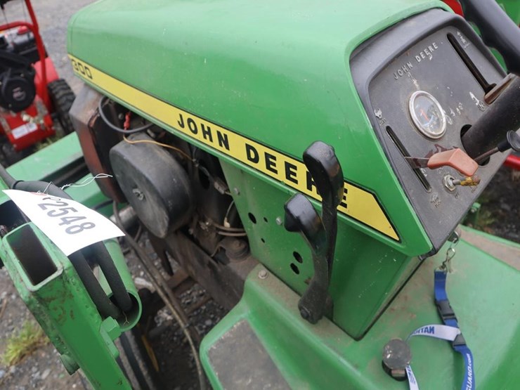 john-deere-300-image-15