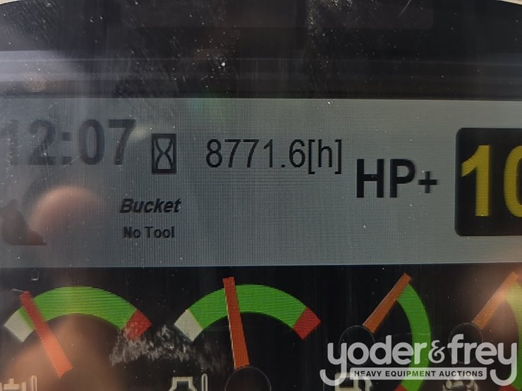 2021-caterpillar-349-image-85