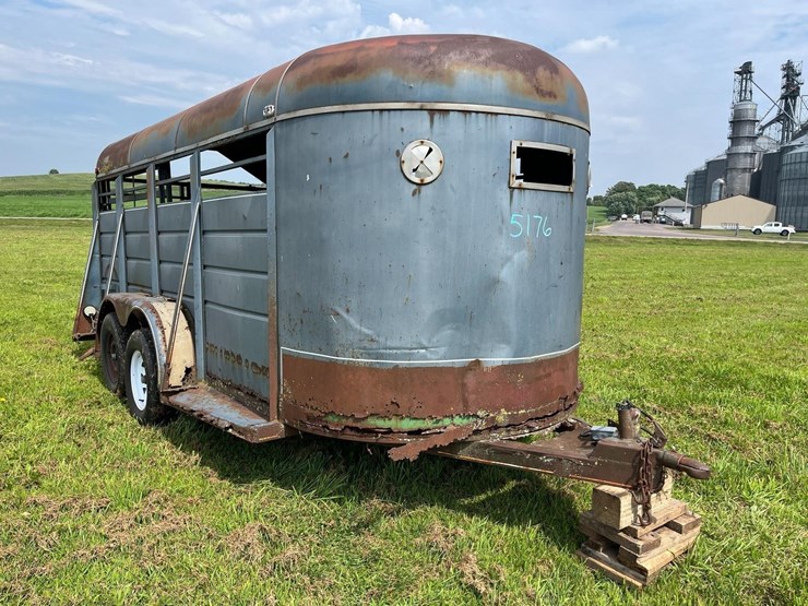 14ft.-livestock-trailer-image-1