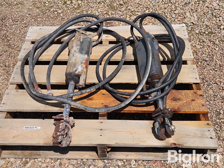 john-deere-machinery-hydraulic-cylinders-image-2