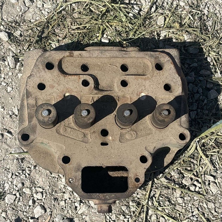 John Deere Model A Head