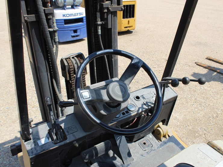 #22907-•-yale-gp050-forklift-image-8
