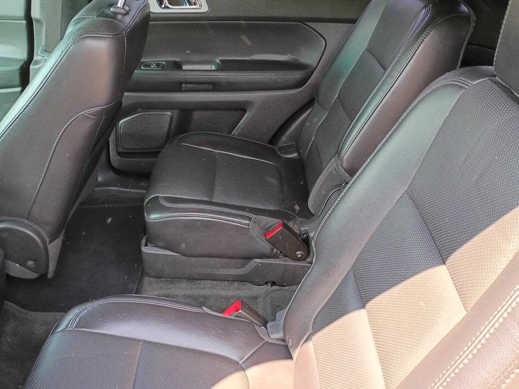 2013-ford-explorer-image-65