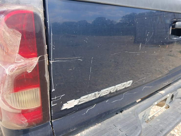 2005-chevrolet-silverado-image-97