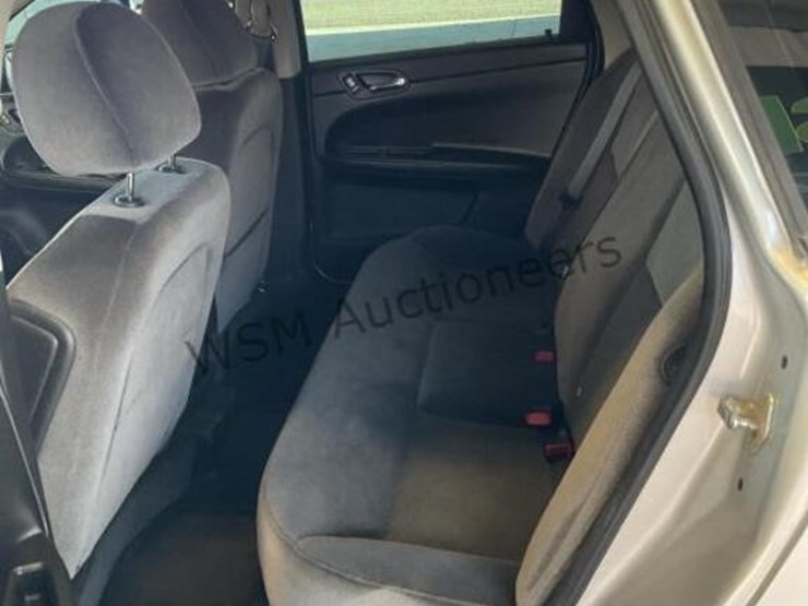 2014-chevrolet-impala-sdn-image-23