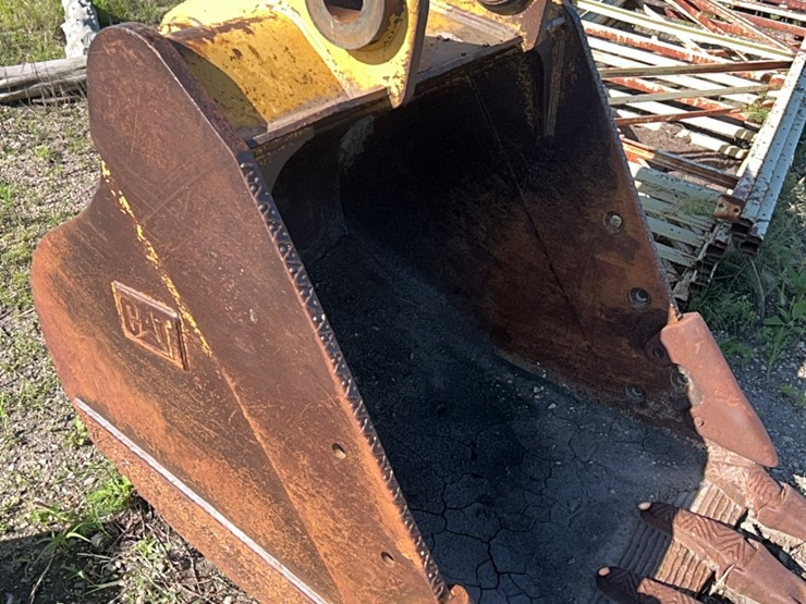 caterpillar-320-image-58