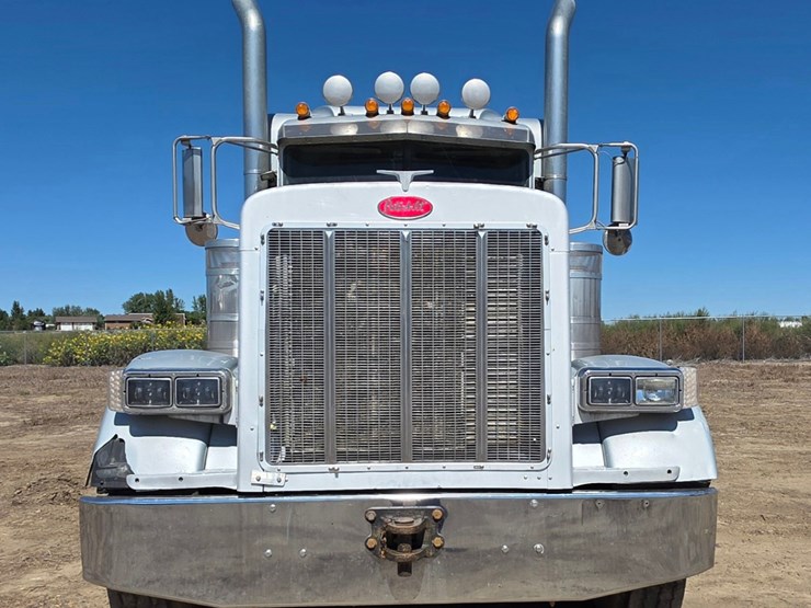 2007-peterbilt-379-image-6
