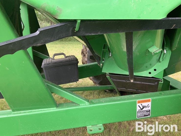 unverferth-gc8250-grain-cart-image-15
