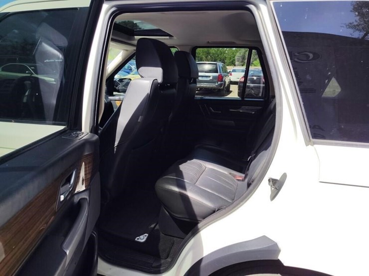 2008-land-rove-range-rover-sp-runs/moves-hse-image-7