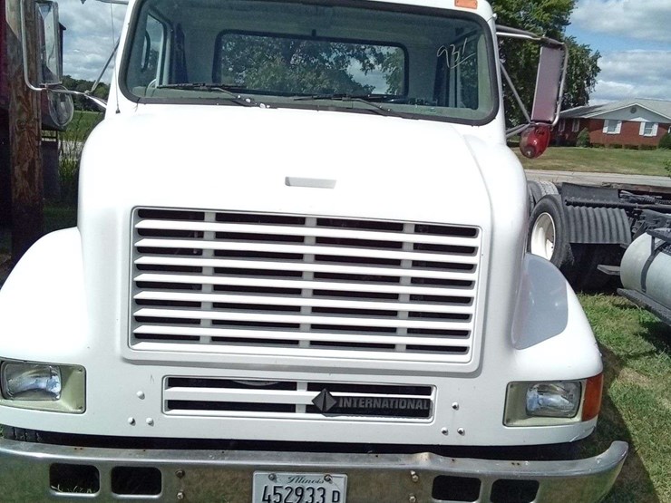 2000-international-4700-image-7