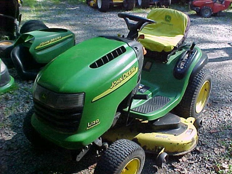 john-deere-l120-image-2